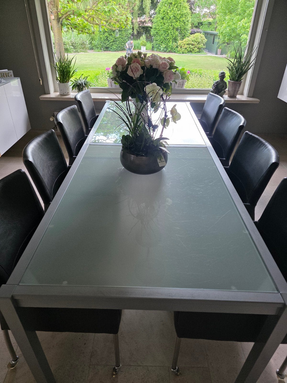 Table à manger en verre avec 10 sièges/chaises roulables, Maison & Meubles, Enlèvement