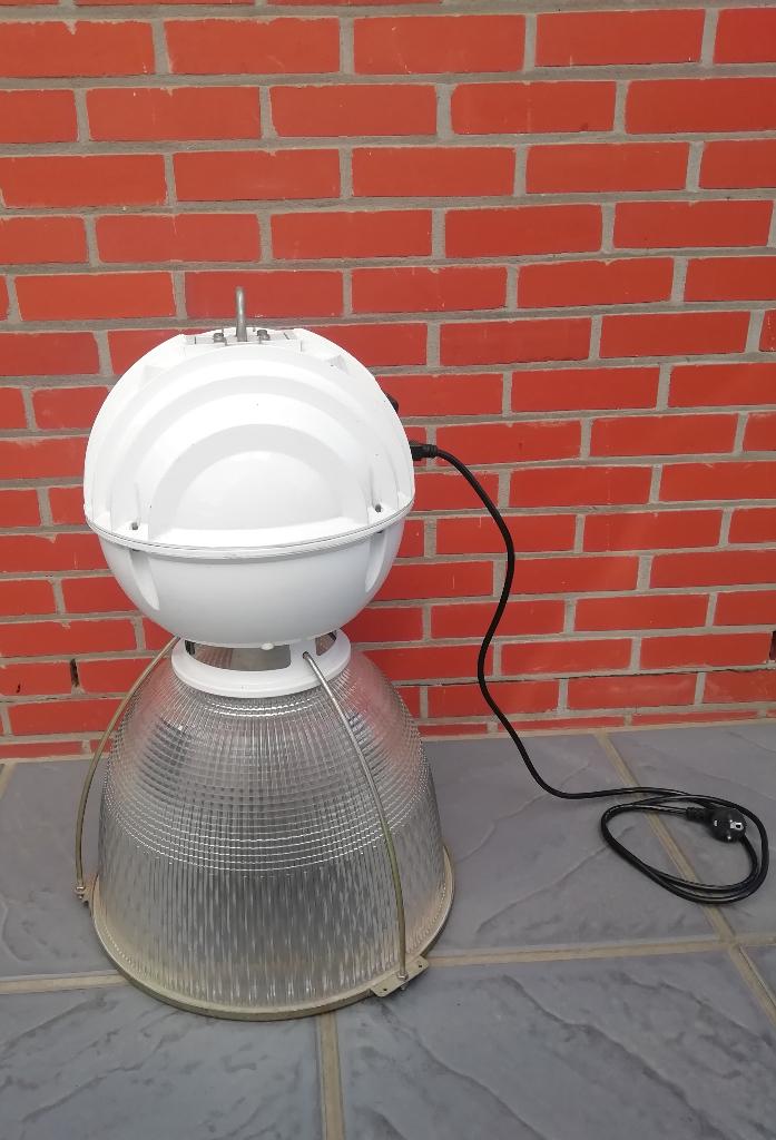 grote industrieële lampen, Enlèvement, Comme neuf, Lampe avec luminaire