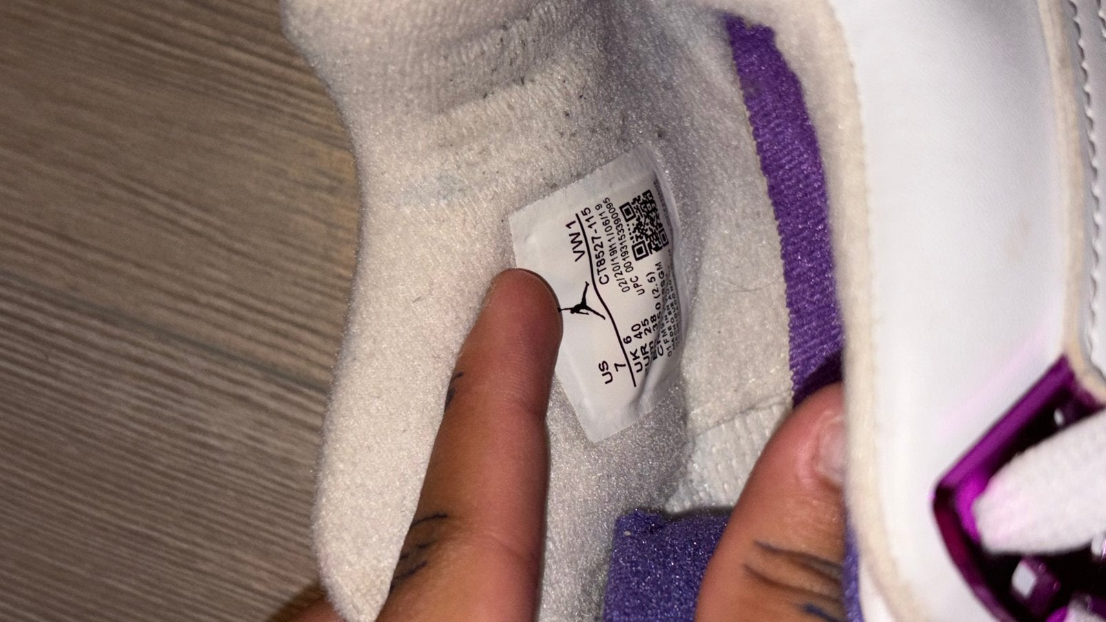 Air Jordan 4 Retro “Canyon Purple”, Vêtements | Hommes, Chaussures, Enlèvement ou Envoi, Comme neuf, Blanc, Baskets