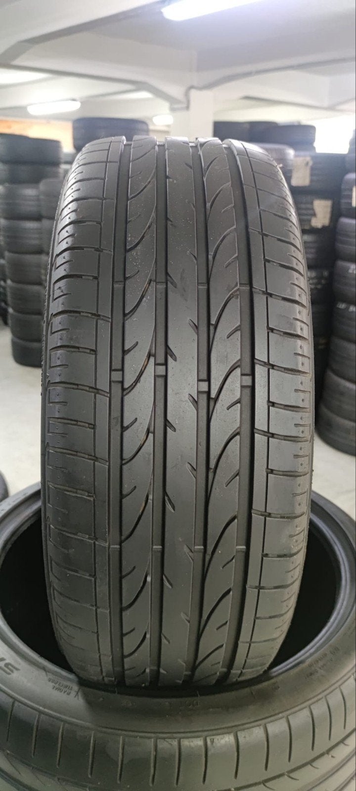 23550r18 235 50 r18 235/50/r18 Bridgestone avec montage, Enlèvement ou Envoi
