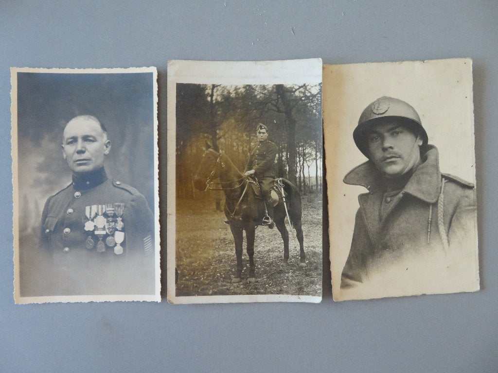 3 oude foto PK Militair uniform decoraties paard, Ophalen of Verzenden, Overige soorten, Foto of Poster