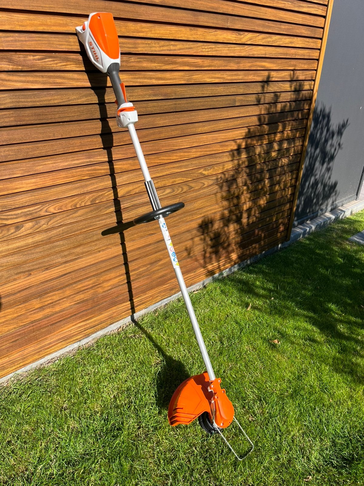 Stihl kantenmaaier, Ophalen, Zo goed als nieuw
