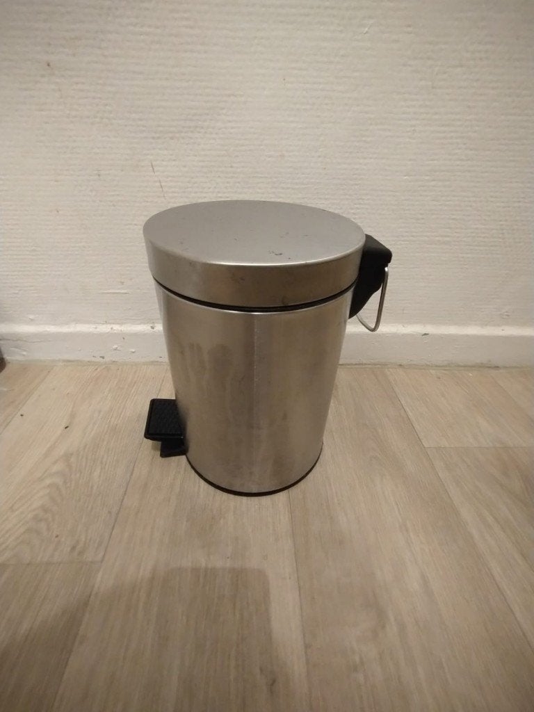 Petite poubelle à a pédale, Inox, À pédale, Moins de 10 litres, Enlèvement