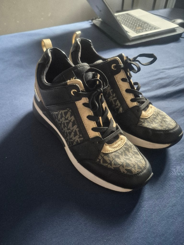 Chaussures Michael Kors [comme neuves], Vêtements | Femmes, Michael Kors, Comme neuf, Enlèvement, Noir