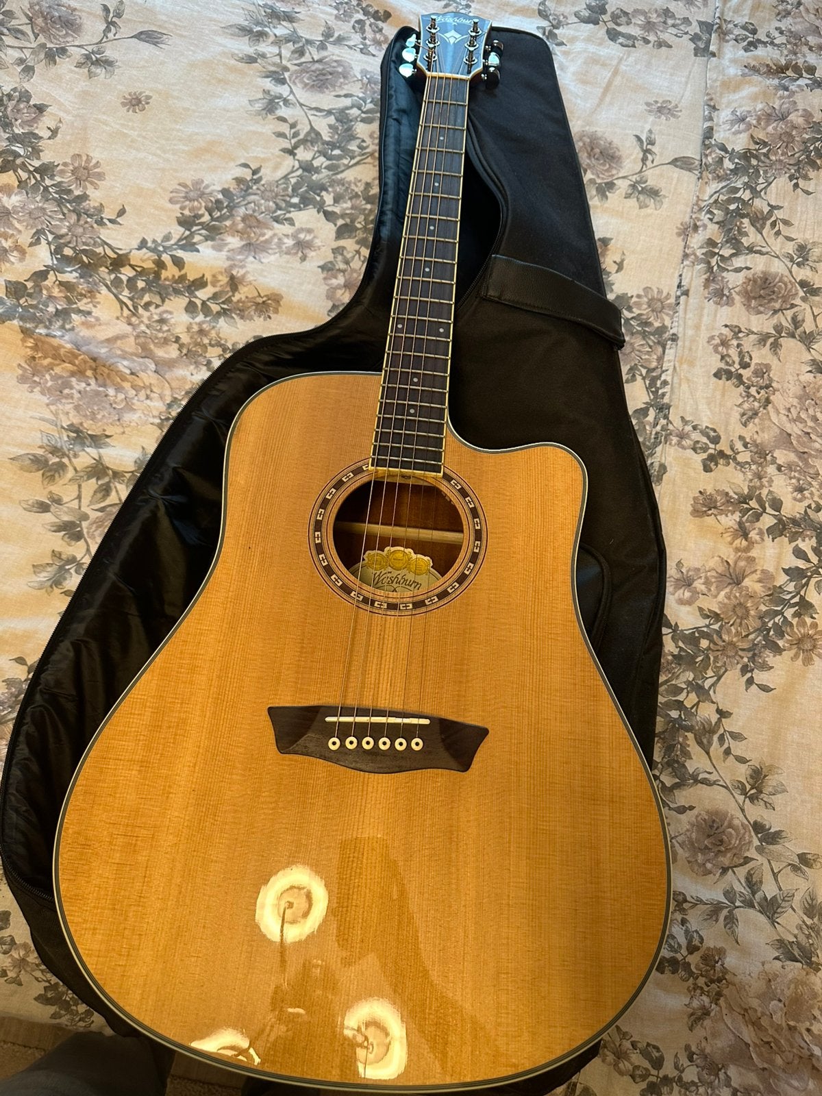 Acoustische electrische gitaar, Ophalen, Gebruikt