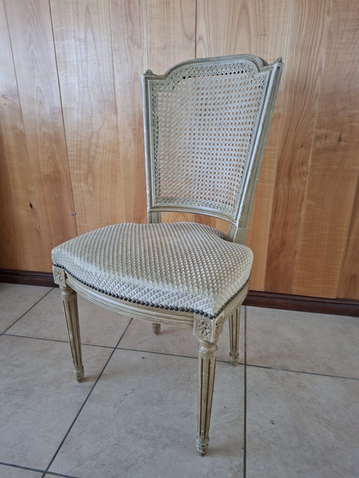 6 gecensureerde massief notelaar stoelen, Maison & Meubles, Chaises, Autres couleurs, Comme neuf, Enlèvement, Cinq, Six Chaises ou plus