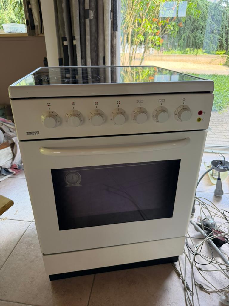 Zanussi oven, Elektronische apparatuur, Ophalen of Verzenden, Zo goed als nieuw, Elektrisch