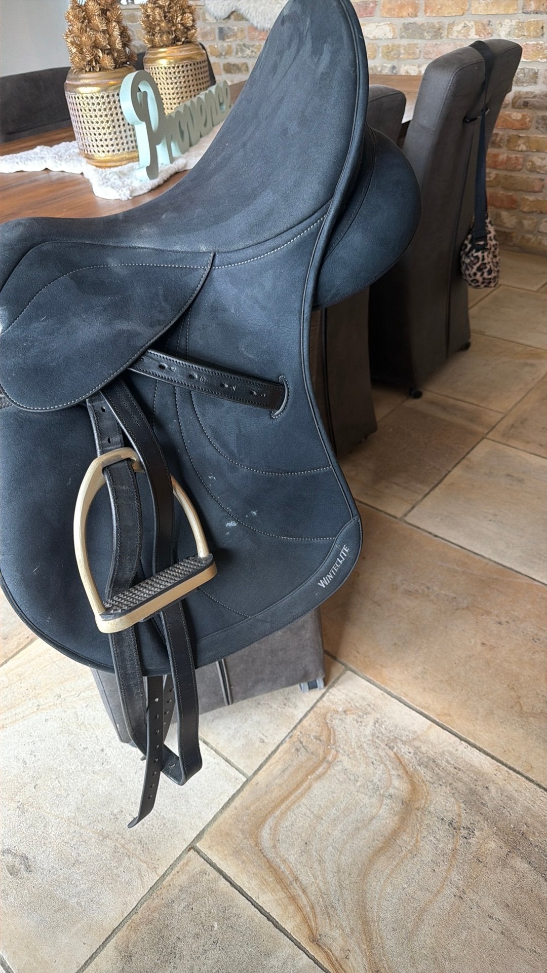Wintec lite cair veelzeidigheid zadel 17 inch, Dieren en Toebehoren, Paarden en Pony's | Zadels, Gebruikt, Recreatie, Ophalen of Verzenden