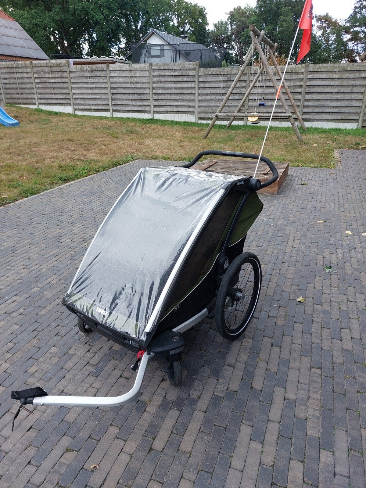 Fietskar Thule Chariot Cab 2 groen, 40 à 60 kg, Comme neuf, Enlèvement, Thule / Chariot