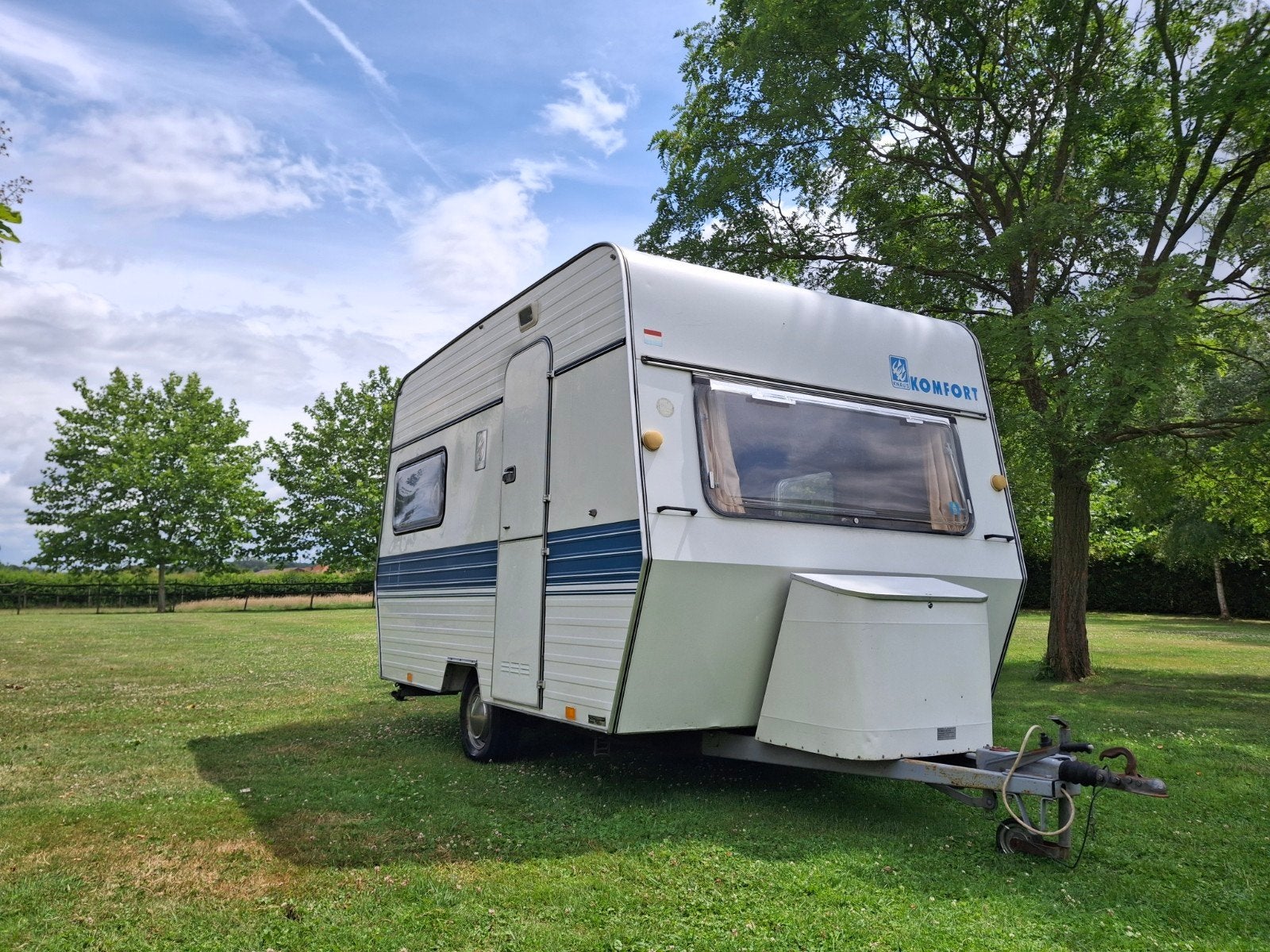Prachtige retro caravan 750kg met dorema tent, Luifel, Treinzit, Particulier, 500 - 750 kg