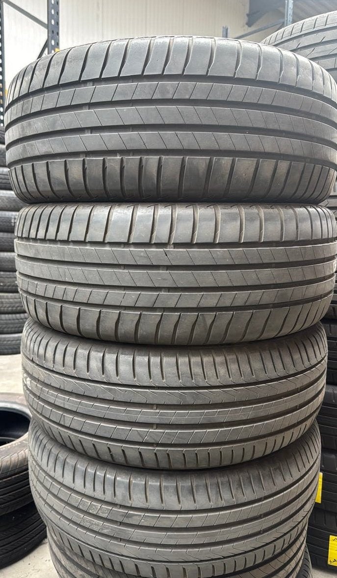 2155517 215/55/17 215/55R17 zomerbanden merk Bridgestone, Ophalen