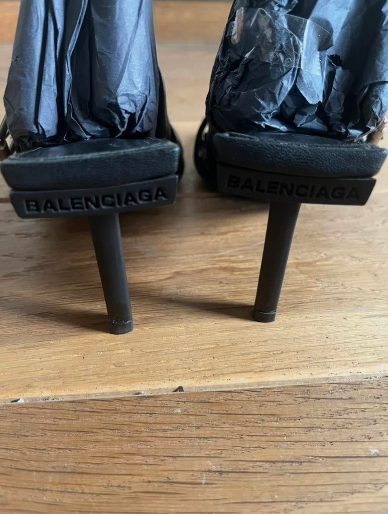 Balenciaga heels 35, Kleding | Dames, Schoenen, Ophalen of Verzenden, Zo goed als nieuw, Zwart