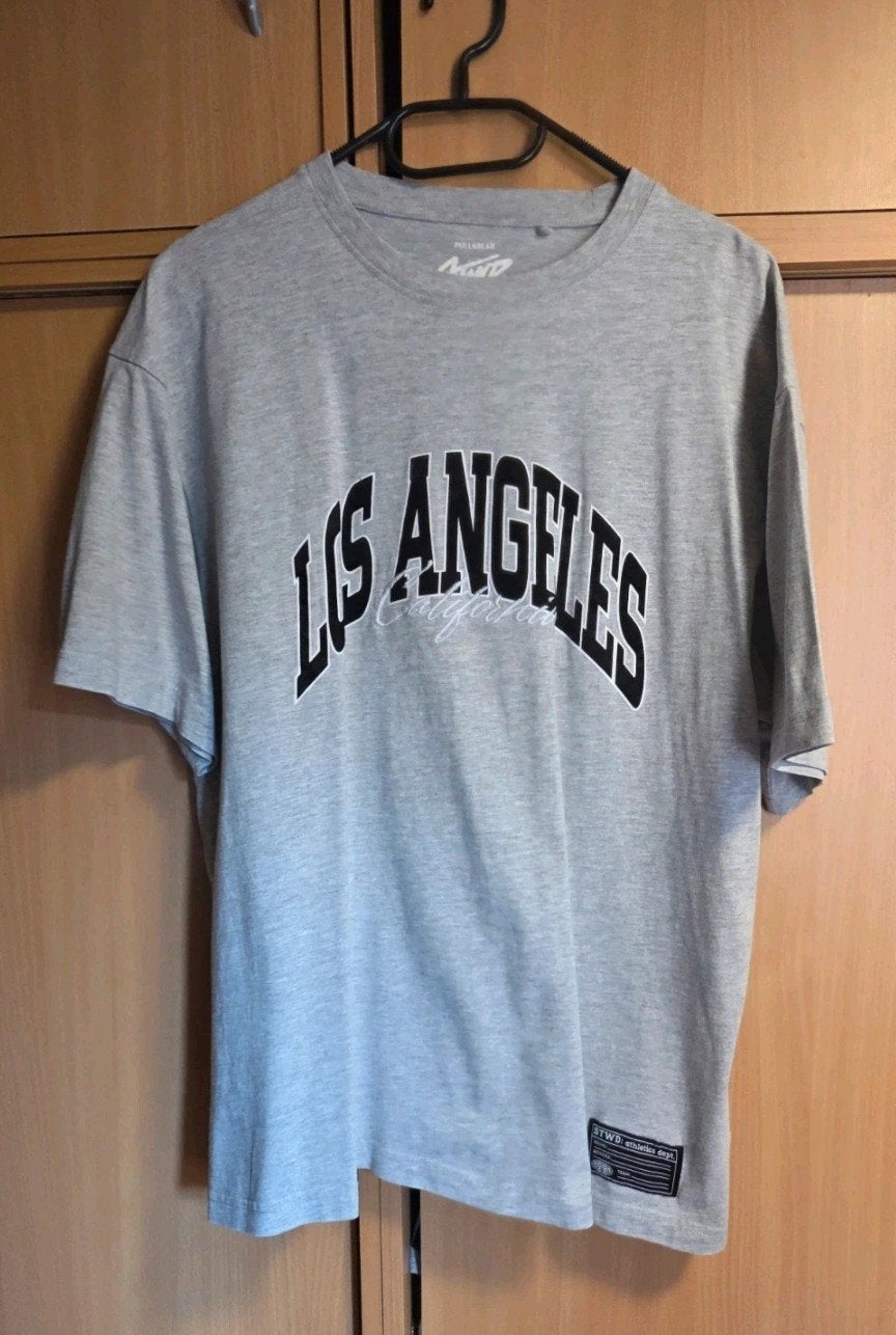 T-shirt manches courtes Pull &Bear Los Angeles, Vêtements | Hommes, Enlèvement ou Envoi, Gris