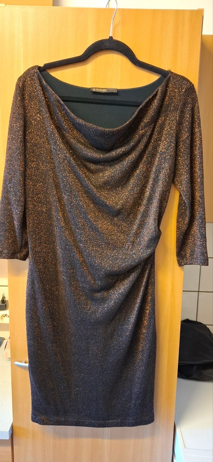Glitter jurk zo goed als nieuw, Kleding | Dames, Jurken, Ophalen of Verzenden, Maat 42/44 (L)