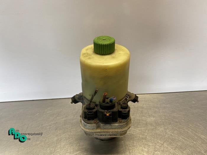 Pompe direction assistée d'un Volkswagen Polo (Polo 09-), Volkswagen, -, 3 mois de garantie, Utilisé