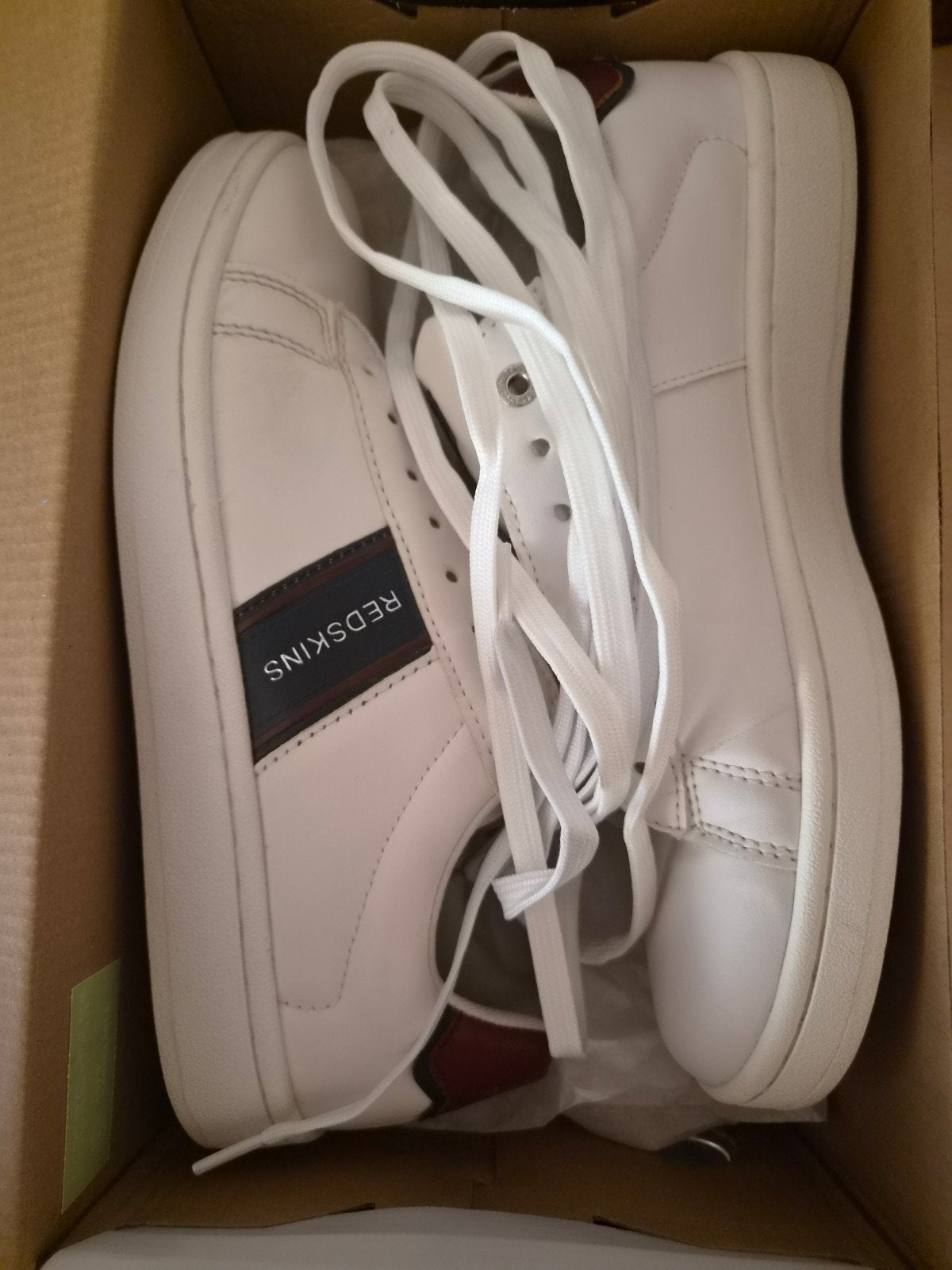 Redskins maat 42 als nieuw. 20 euro, Sport en Fitness, Basketbal, Ophalen of Verzenden, Zo goed als nieuw, Schoenen
