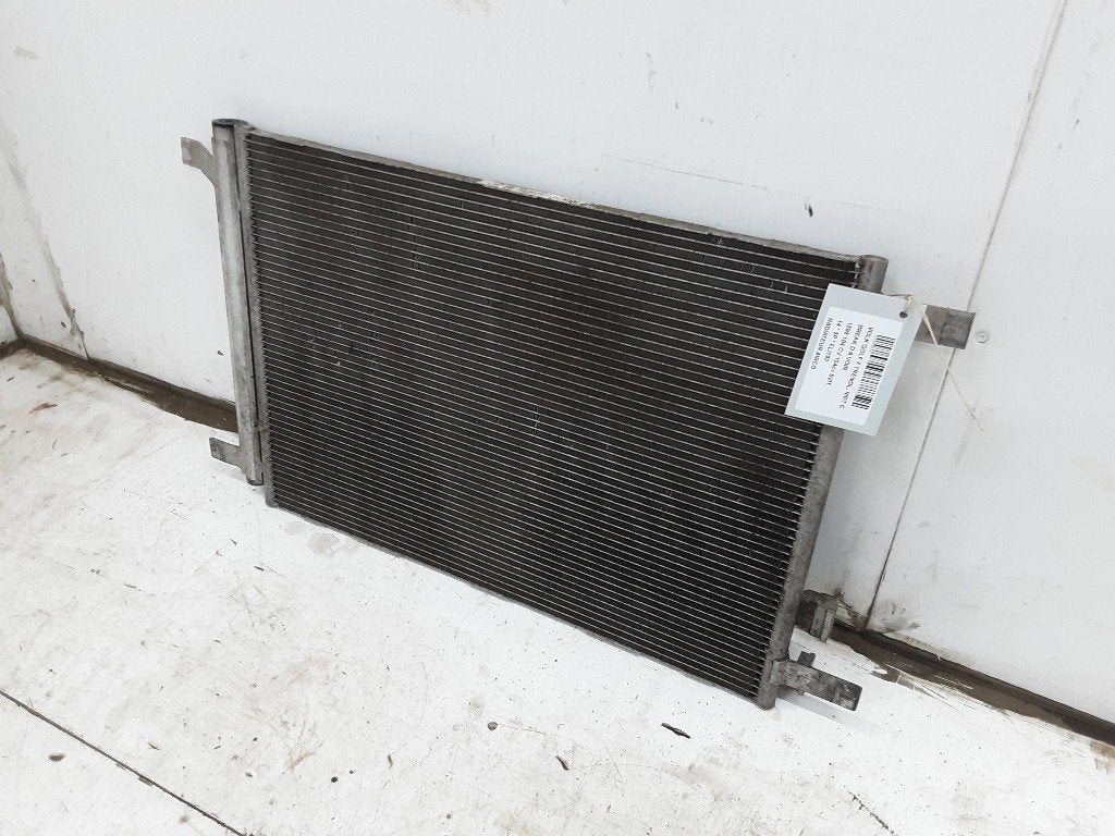 RADIATEUR AIRCO Golf VII Variant (AUVV) (5Q0816411AH), Gebruikt, Volkswagen, Mevr. I. Hauben, Rue de l'Espoir 34 34
4030  GRIVEGNÉE, BE