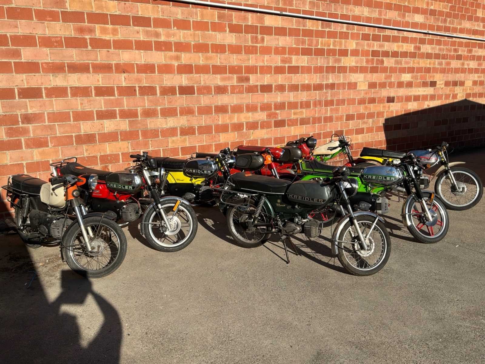Moto - Lot de 9 cyclomoteurs anciens Kreidler Florett – RS, Entreprise, Occasion, Autre