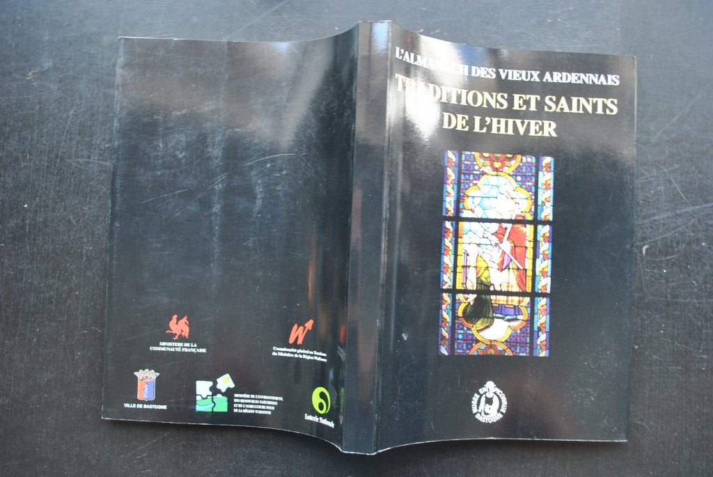 L'almanach des vieux ardennais Traditions Saints de l'hiver, Enlèvement ou Envoi, Utilisé