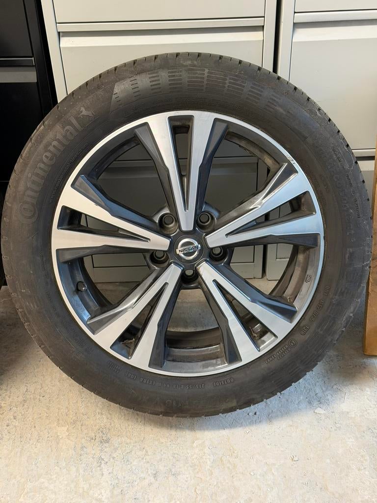 4 originele Nissan velgen met Continental banden 215/55 R18, Enlèvement, 18 pouces, Pneu(s)