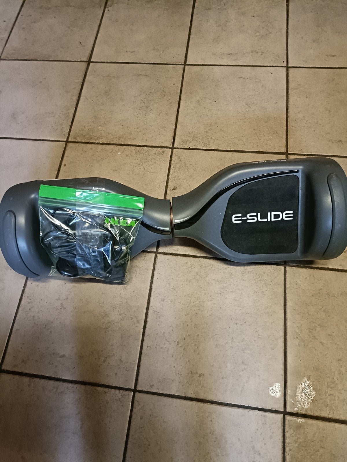 E slide, Enlèvement, Utilisé