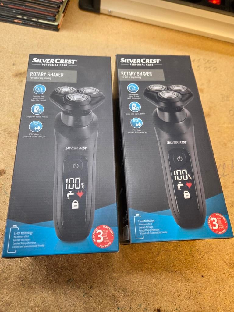 2 nieuwe scheermesjes, Ophalen