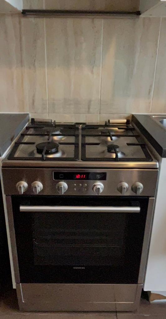 Gas/electrische Fornuis, Electroménager, Cuisinières, Utilisé, À Poser, 4 zones de cuisson, 85 à 90 cm, 45 à 60 cm, Enlèvement