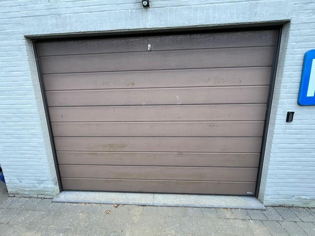 Sectionale garagepoort, Doe-het-zelf en Bouw, Ophalen, Gebruikt, Garagedeur, 120 cm of meer