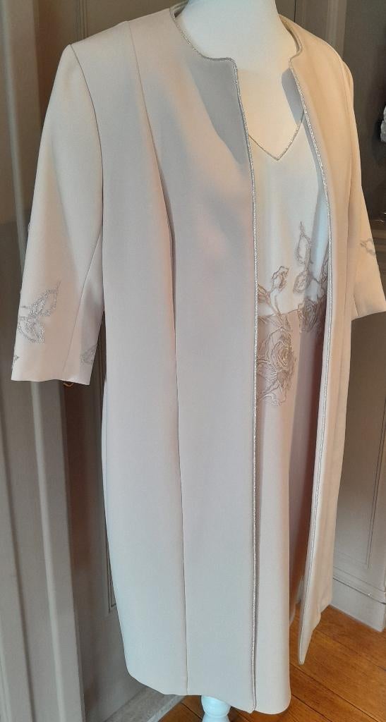 Linea Raffaelli, Enlèvement ou Envoi, Comme neuf, Taille 42/44 (L)