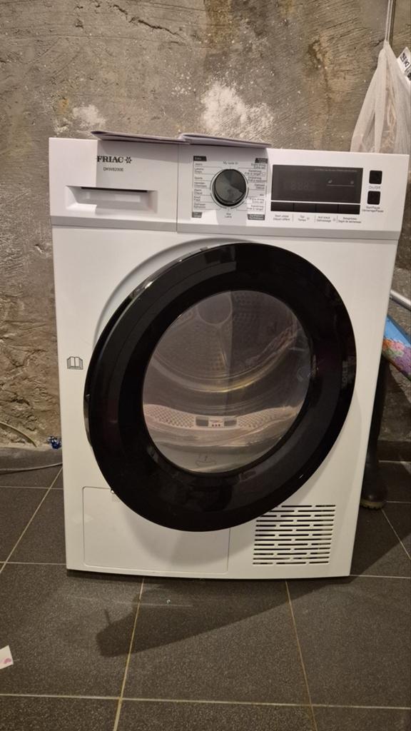 Sèche-linge d'un an, comme neuf, Electroménager, 6 à 8 kg, Enlèvement, Comme neuf
