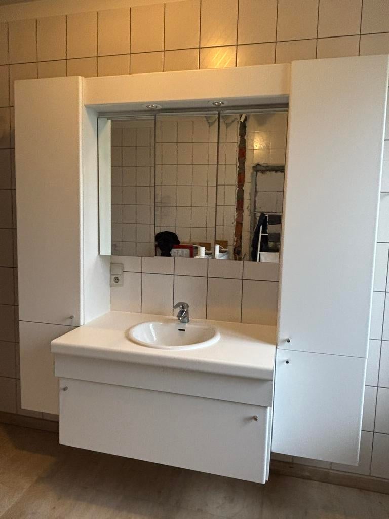 Badkamermeubel met spiegelkast, Huis en Inrichting, Badkamer | Badkamermeubels, Ophalen, 200 cm of meer, 150 tot 200 cm, 50 tot 75 cm