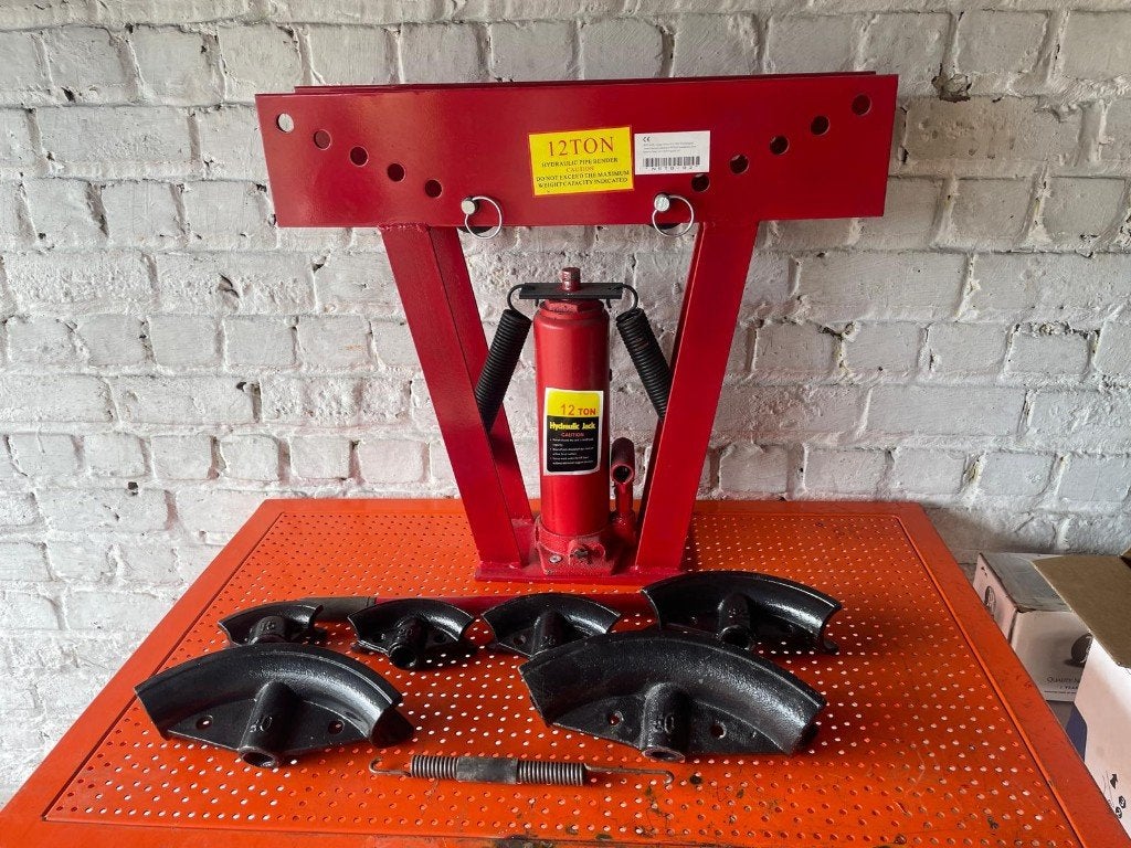 Plieuse hydraulique 12T, Enlèvement, Neuf, Moins de 70 cm