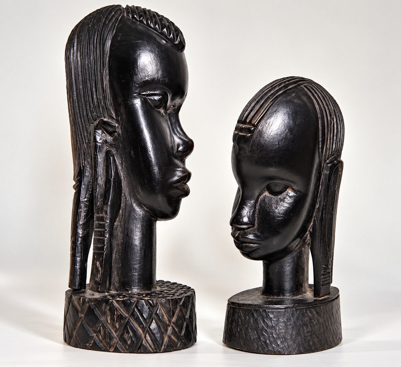 Set van 2 Afrikaanse houten hoofdbeelden – Donker hout, Minder dan 20 cm, Ophalen of Verzenden, Handgemaakt, Zwart