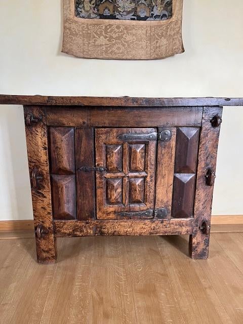 20ste eeuw Spaans dressoirmeubel, Ophalen