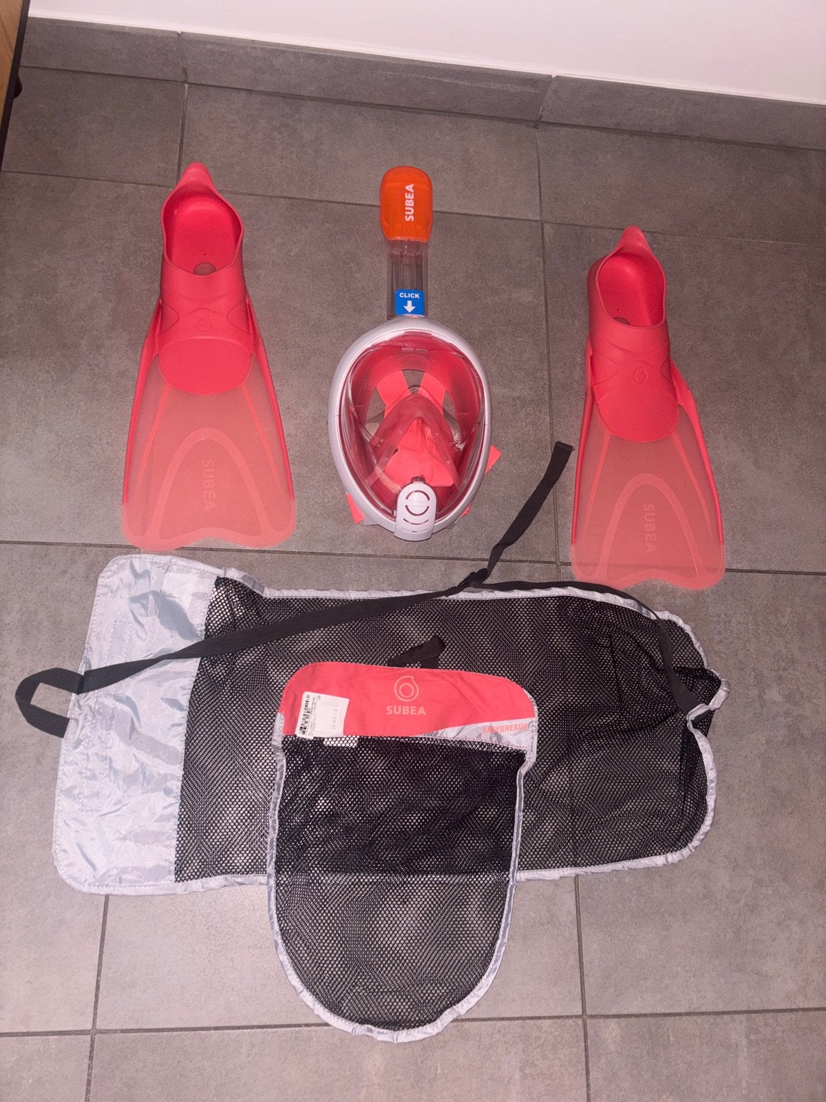 Compleet subea snorkelmasker roos M-L, Watersport en Boten, Ophalen, Gebruikt, Snorkelset