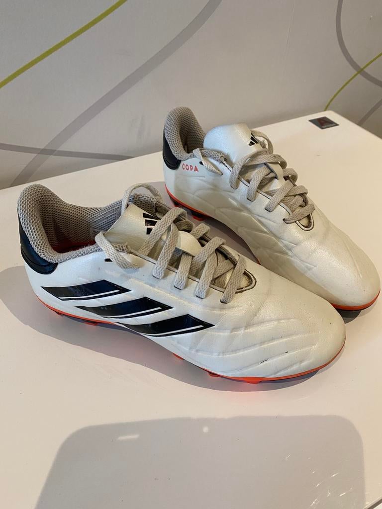 Adidas Copa kindervoetbalschoenen. Maat 35, Sport en Fitness, Ophalen, Zo goed als nieuw, Schoenen