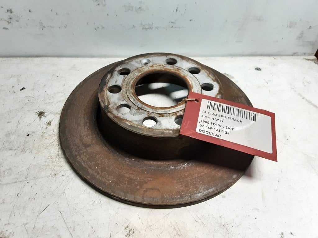 REMSCHIJF ACHTER Audi A3 Sportback (8PA) (01-2004/03-2013), Gebruikt, Mevr. I. Hauben, Audi, Rue de l'Espoir 34 34
4030  GRIVEGNÉE, BE