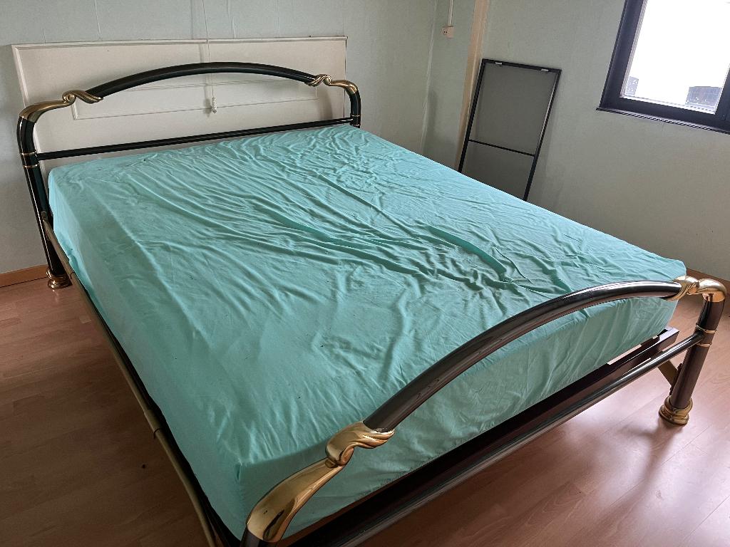 Metalen bed 1m60 met matras, Enlèvement, Utilisé, Deux personnes, 160 cm