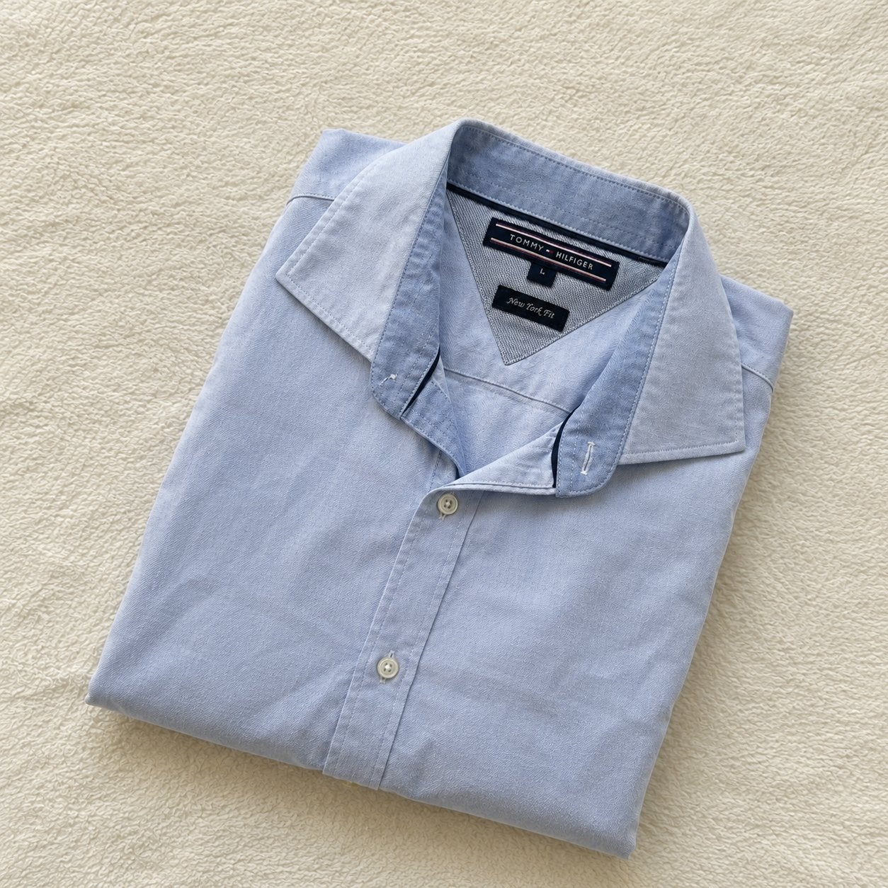 Tommy Hilfiger Light Blue Shirt – Size L, Kleding | Heren, Ophalen of Verzenden, Zo goed als nieuw, Blauw, Halswijdte 41/42 (L)