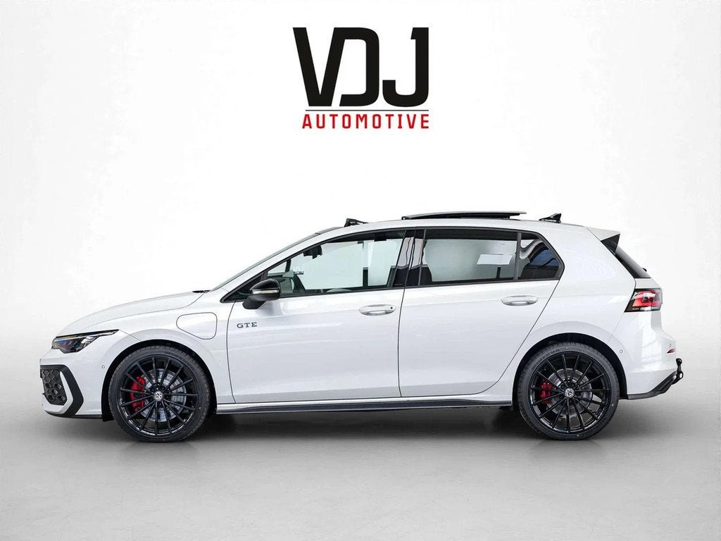 Volkswagen Golf GTE PHEV|LEATHER-SEATS|HEAD-UP|PANO|IQ-LIGHT, Auto's, Automaat, 245 pk, Gebruikt, Leder