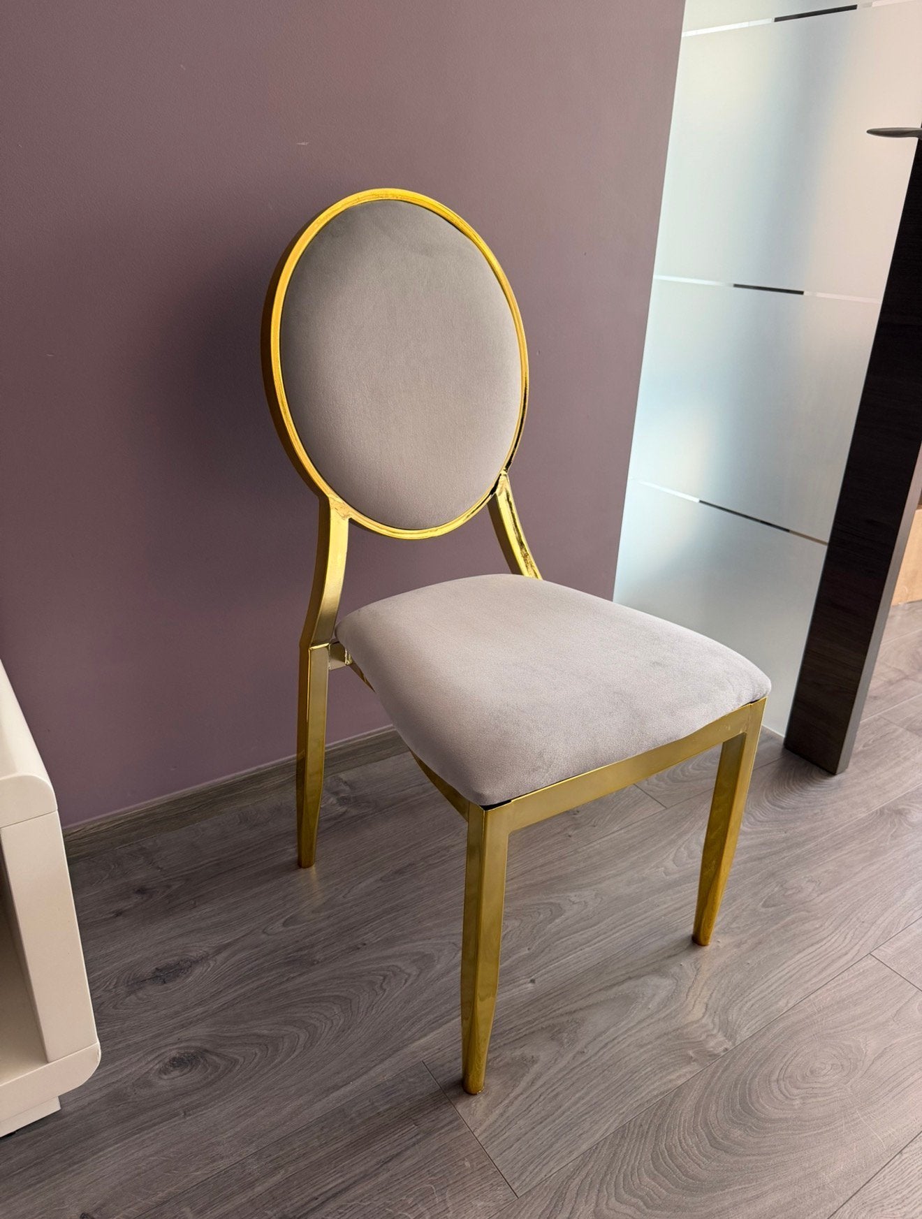 700 stuks Horeca/Feestzaal stoelen! Nieuw in verpakking!, Articles professionnels, Horeca | Mobilier & Aménagement, Enlèvement