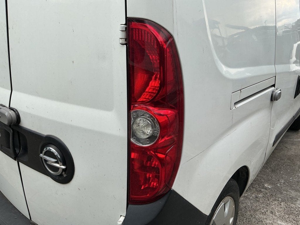 FEU ARRIÈRE DROIT Opel Combo (01-2012/12-2018) (|95513785|), Opel, Opel Automobile GmbH, Utilisé, Kontakt-opel@opel.com