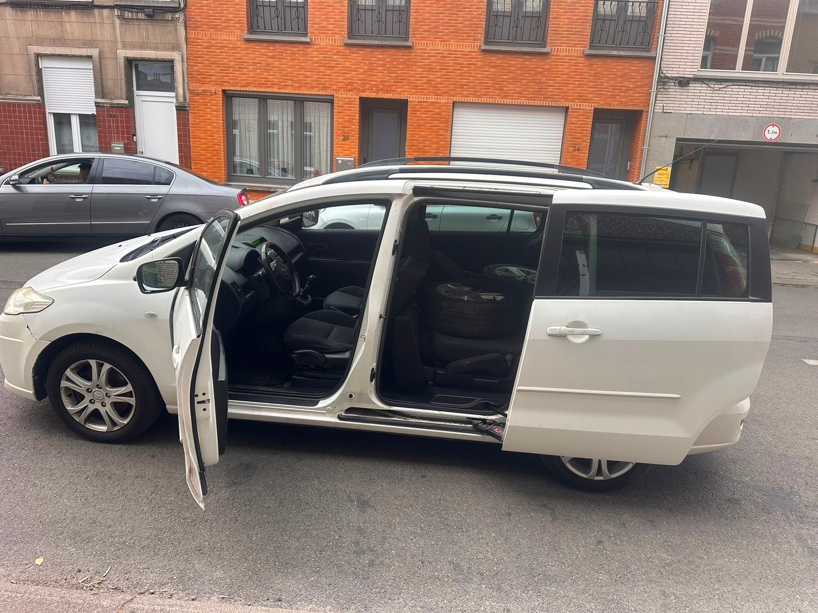 Mazda 5 Année 2009 1.8 Essence 7 Placés, Auto's, Monovolume, 4 cilinders, Handgeschakeld, 5 deurs