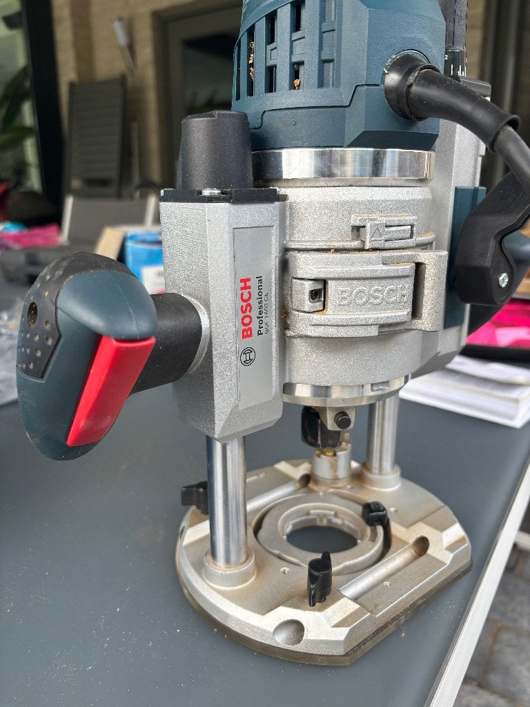 Bovenfrees Bosch GOF 1600 CE, Bricolage & Construction, Outillage | Fraiseuses, Électrique, Routeur, Bosch Professional, Comme neuf