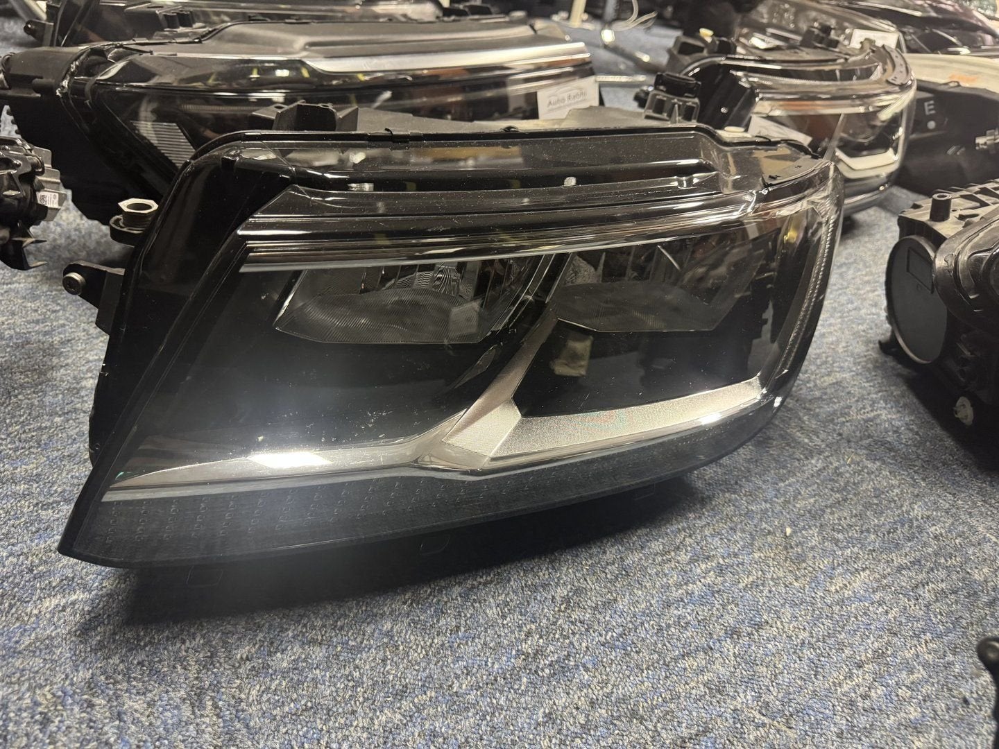 VW Tiguan koplamp links 5NB941005B, Gebruikt, -, -, Ophalen of Verzenden