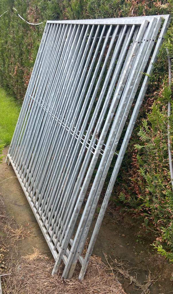 Honden buitenren, Dieren en Toebehoren, Ophalen, Hondenkennel, 100 cm of meer, 110 cm of meer