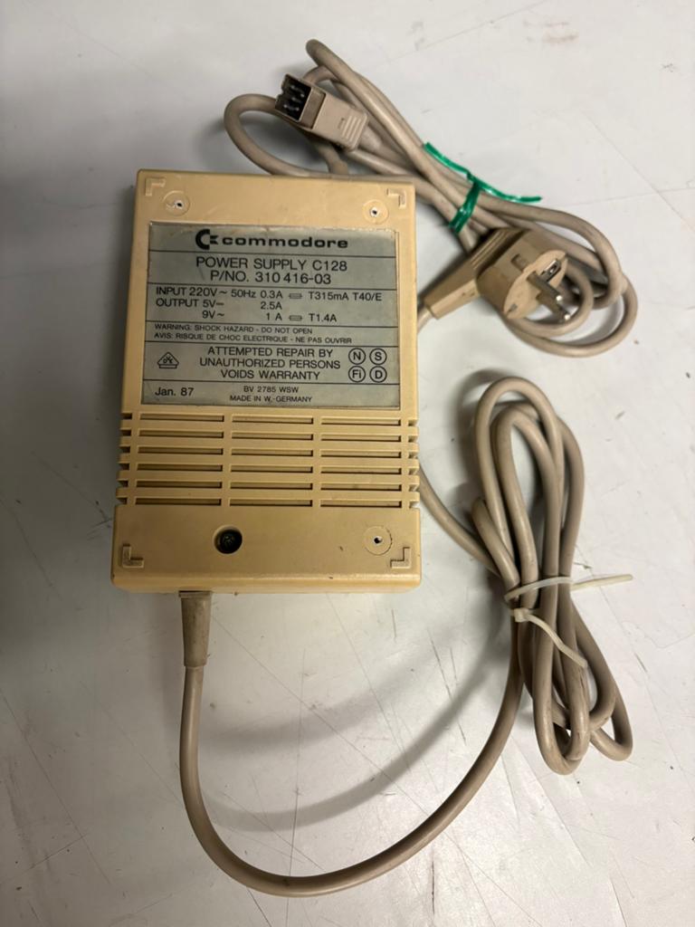 Originele voeding Commodore C128, Ophalen