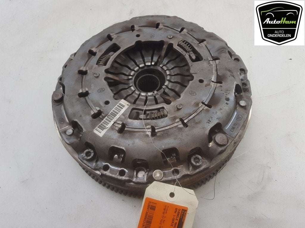 VLIEGWIEL DUBBELE MASSA BMW 1 serie (F21) (01-2010/12-2019), Auto-onderdelen, Gebruikt, BMW