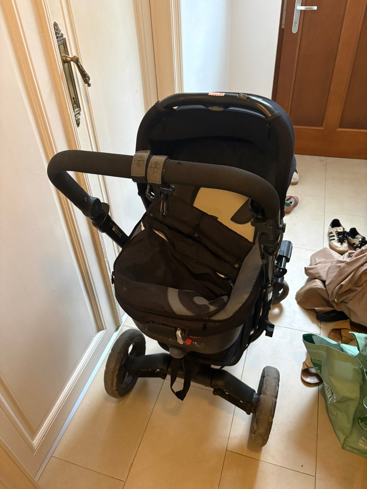 Te geef: 3-in-1 kinderwagen (koets / buggy / maxicosi), Kinderen en Baby's, Ophalen, Gebruikt, Kinderwagen
