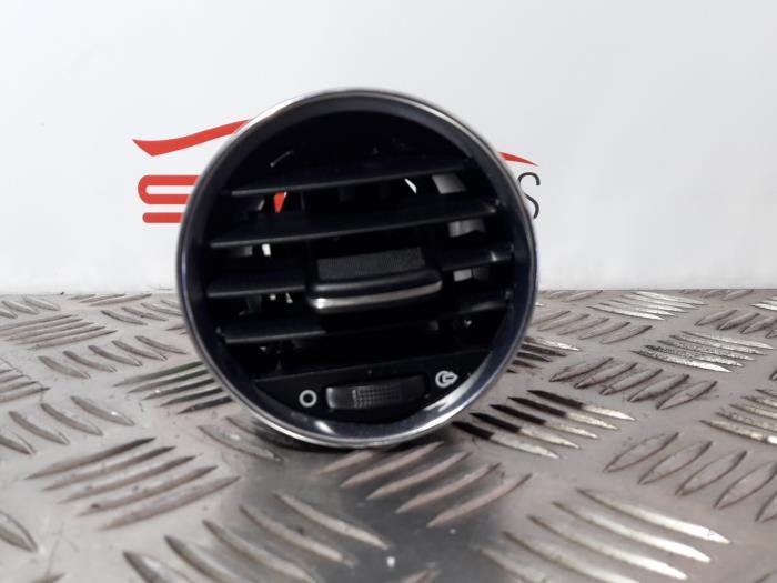 Grille aération tableau de bord d'un Peugeot 308, -, 3 mois de garantie, Utilisé, -